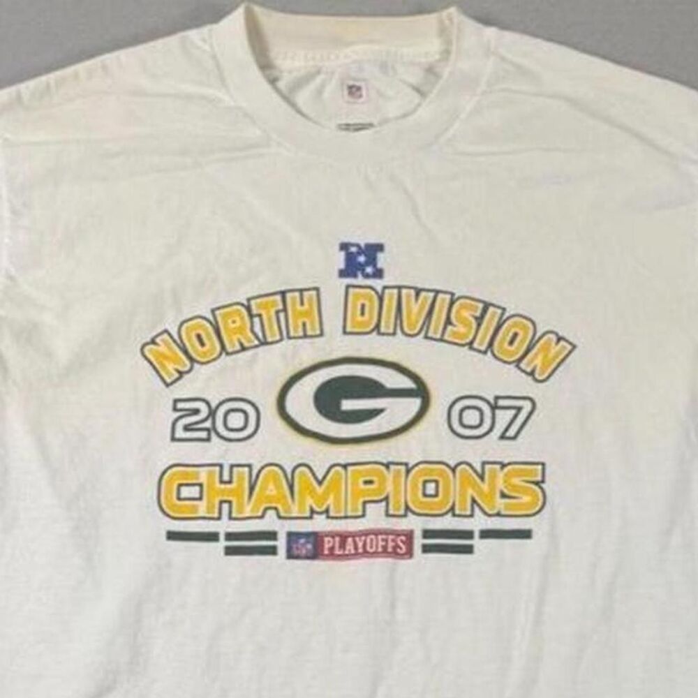 Nfl Men's White and Cream T-shirt